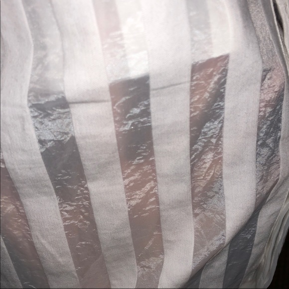 Superfine White Buttondown Blouse S. Cotton blend. - Picture 4 of 8